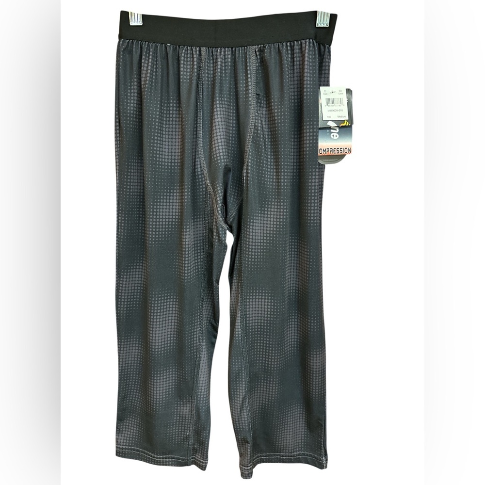 Aeroline Fitness Gear Compression Black Grey Geoclimatic 3/4 Length Pants NWT M